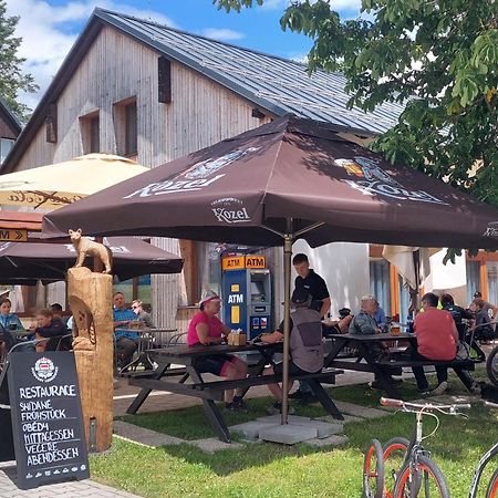 Penzion A Restaurace U Sousedu Strazny Luaran gambar
