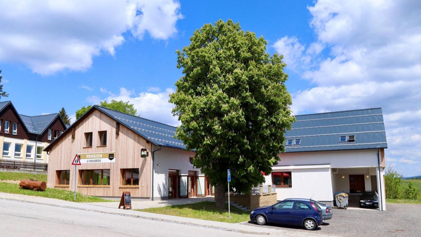 Penzion A Restaurace U Sousedu Strazny Luaran gambar